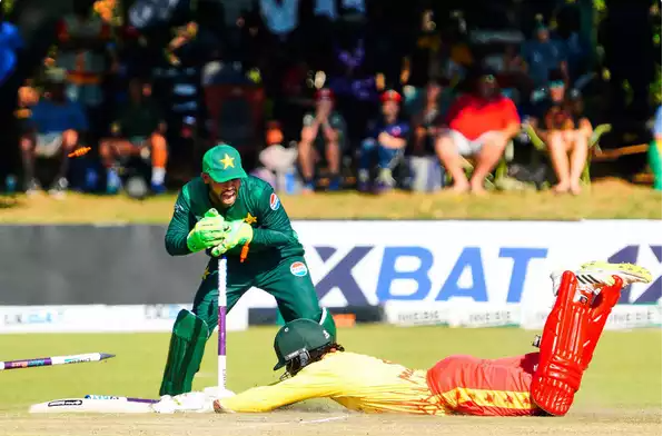 Pakistan Secures Dominant Win Over Zimbabwe in Series Opener